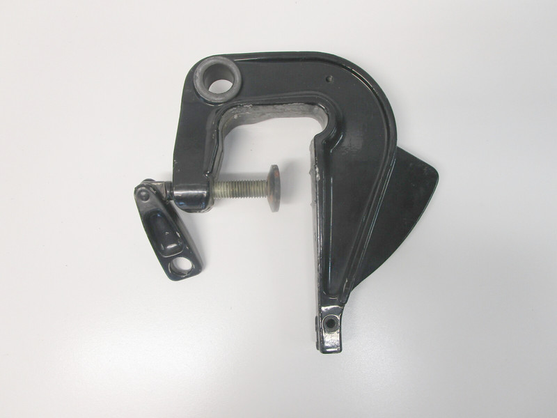 3404-8894A5 Port Side Clamp Bracket for Mercury 15 Hp 2 Cyl Outboard