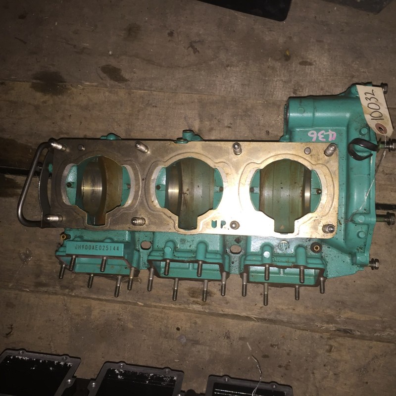 Kawasaki zxi stx 900 crankcase FRESHWATER!
