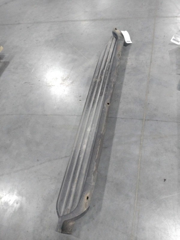 2016 Chevrolet Tahoe Black Running Board Step Bar OEM Used 5772698