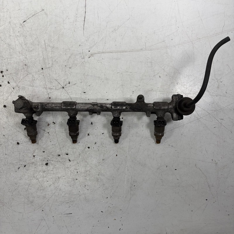 88-91 Honda Prelude Si Fuel Rail w/ Injectors 16610-PK2-000 OEM