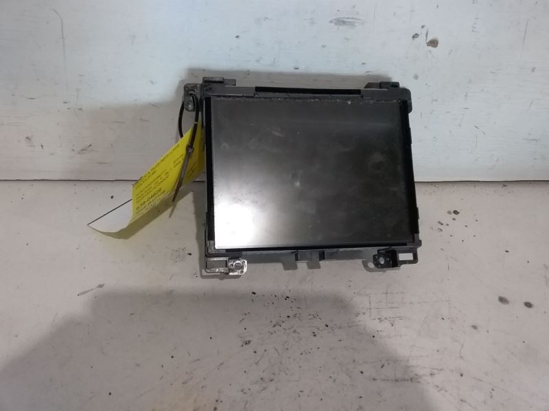 2015 Chrysler 300 Radio Display And Receiver 8.4" Touch Screen w/o Nav