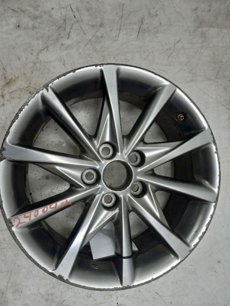 Wheel Prius V VIN Eu 7th And 8th Digit 17x7 Alloy Fits 12-18 PRIUS