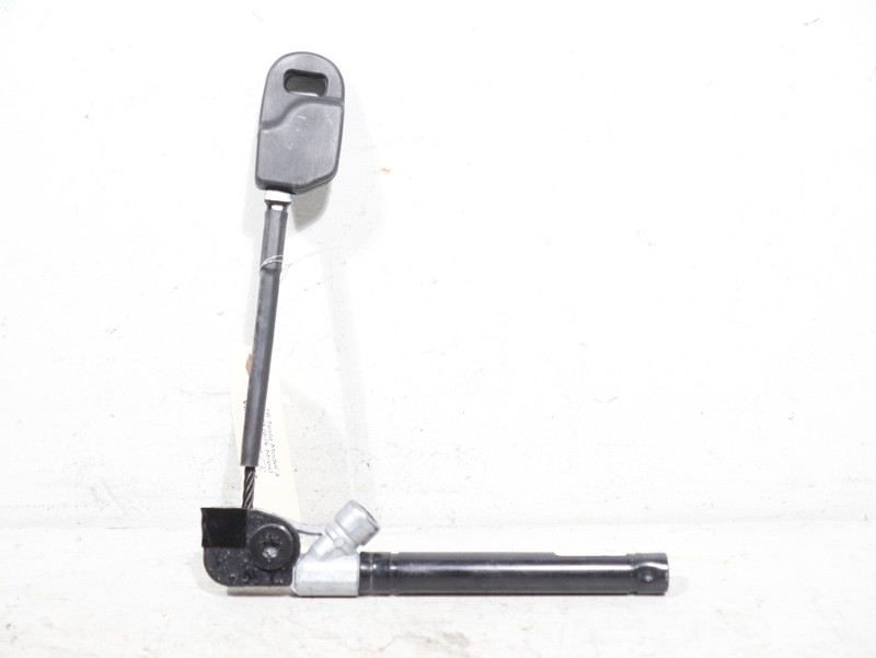 17-23 Tesla Model 3 Y Front Right Seat Belt Pretensioner 1090324-01-C OEM 67K