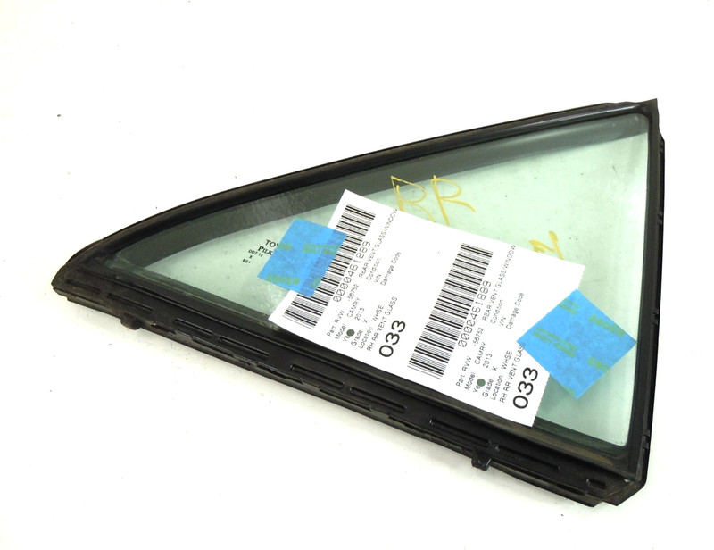 2012-2014 Toyota Camry Rear Door Window Vent Glass Passenger Right OEM