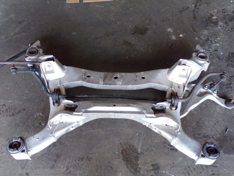 Nissan Altima Undercarriage