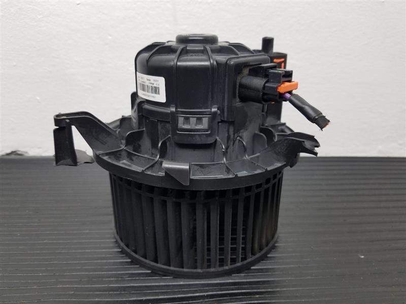 13-17 Chevrolet Traverse Front Blower Motor OEM 22816162