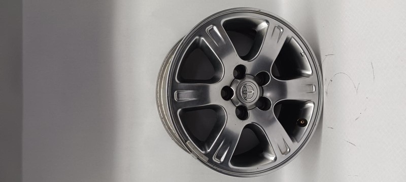 01-'07 TOYOTA HIGHLANDER Wheel 16x6-1/2 alloy OEM Grade B