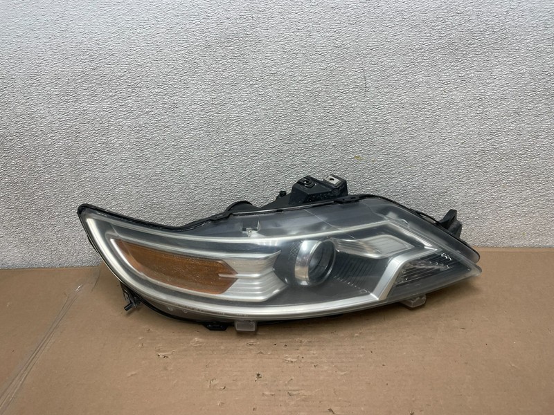 2010 2011 2012 Ford Taurus Right Passenger RH Halogen Headlight OEM AA9955 DW