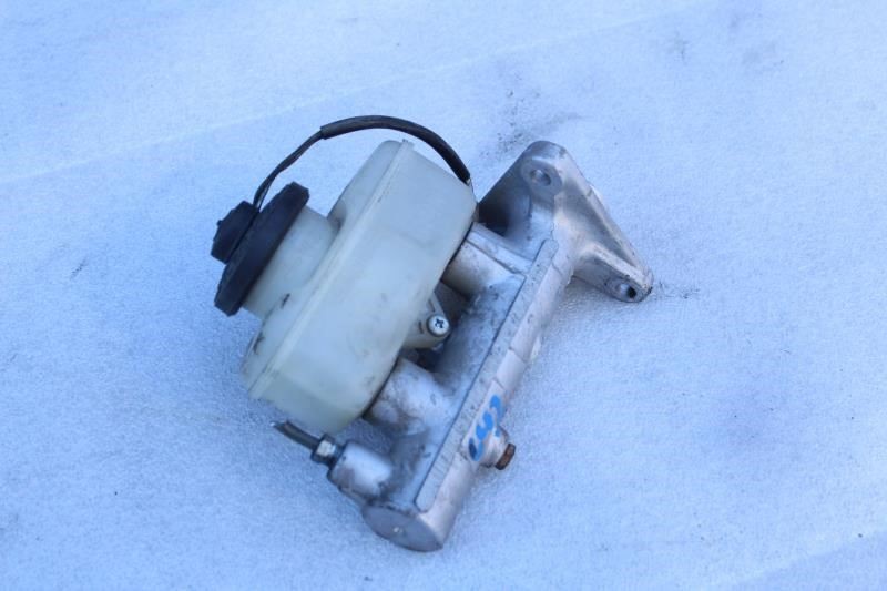 1993 TOYOTA CELICA BRAKE MASTER CYLINDER WITH RESERVOIR NON-ABS