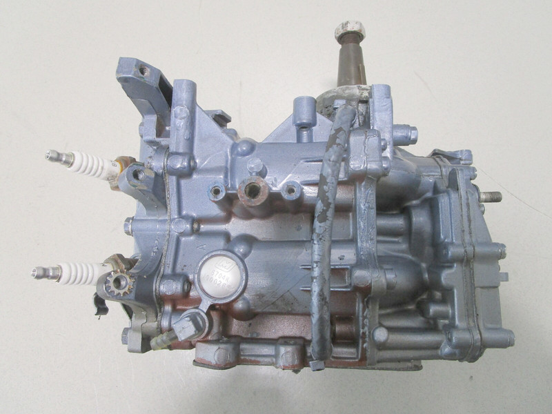 0387722 Johnson Evinrude 6 HP Outboard Powerhead Cylinder Block Crankcase 1977