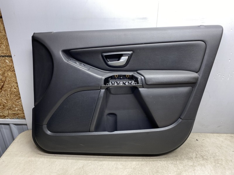 2003-2006 VOLVO XC90 RIGHT PASSENGER FRONT DOOR PANEL TRIM COVER BLACK OEM