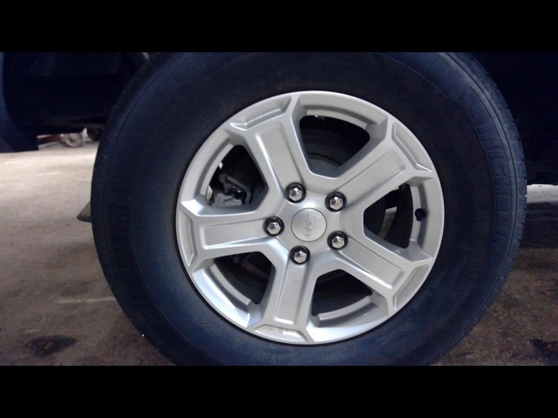 Rim Wheel 17x7-1/2 Aluminum 5 Straight Spoke Fits 18-23 WRANGLER 1660440