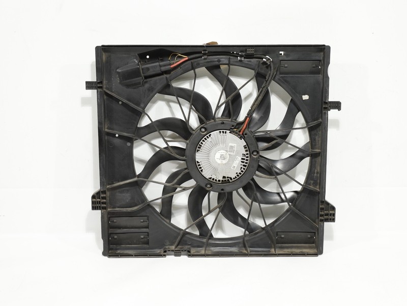 2013-2016 Mercedes GL450 X166 Engine Motor Cooling Radiator Fan Motor OEM