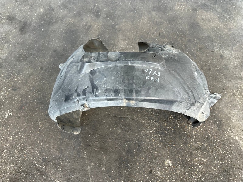 17-20 Audi A3 S3 Sedan FRONT RIGHT WHEEL FENDER LINER SPLASH SHIELD OEM