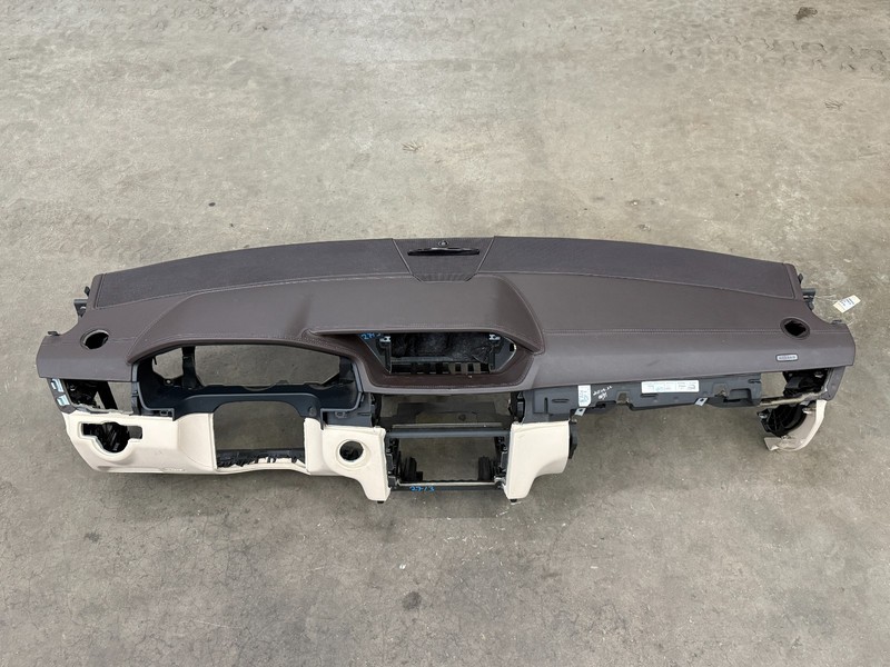 ⭐2014-2017 MERCEDES-BENZ E CLASS DASHBOARD INSTRUMENT PANEL COVER OEM LOT2713