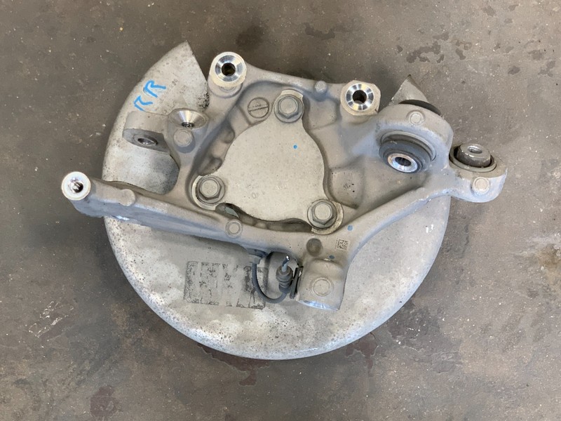 2018-2021 BUICK ENCLAVE REAR RIGHT SUSPENSION SPINDLE KNUCKLE & HUB OEM #A0.18