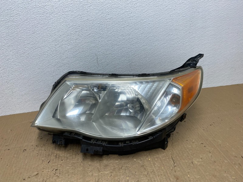 2009-2013 Subaru Forester Left Driver LH Halogen Headlight AC0122 DW