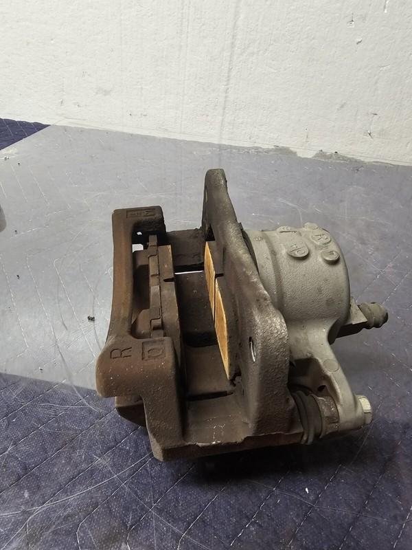 2010 TOYOTA PRIUS BRAKE CALIPER 60k MILES FRONT RIGHT FACTORY 10 11 12 13 14 15