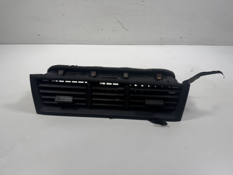96-98 Acura RL Central Dash Vent 77610-SZ3-A010 OEM