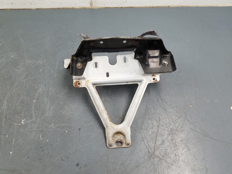 2002 98 99 00 01 02 Chevy Camaro Z28 Hood Latch / Bracket #5450 - E7