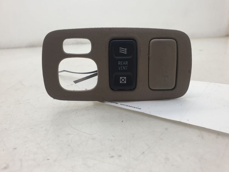 2004 TOYOTA SIENNA LE REAR VENT SWITCH
