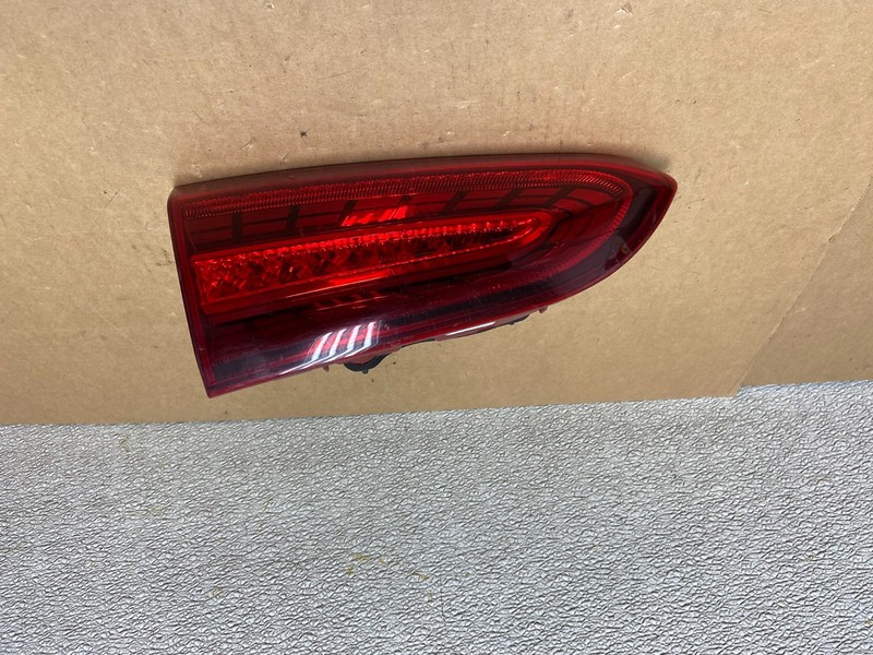 2019 - 2020 Hyundai Santa Fe Left Driver LH Side Inner Tail Light Z6643 DG
