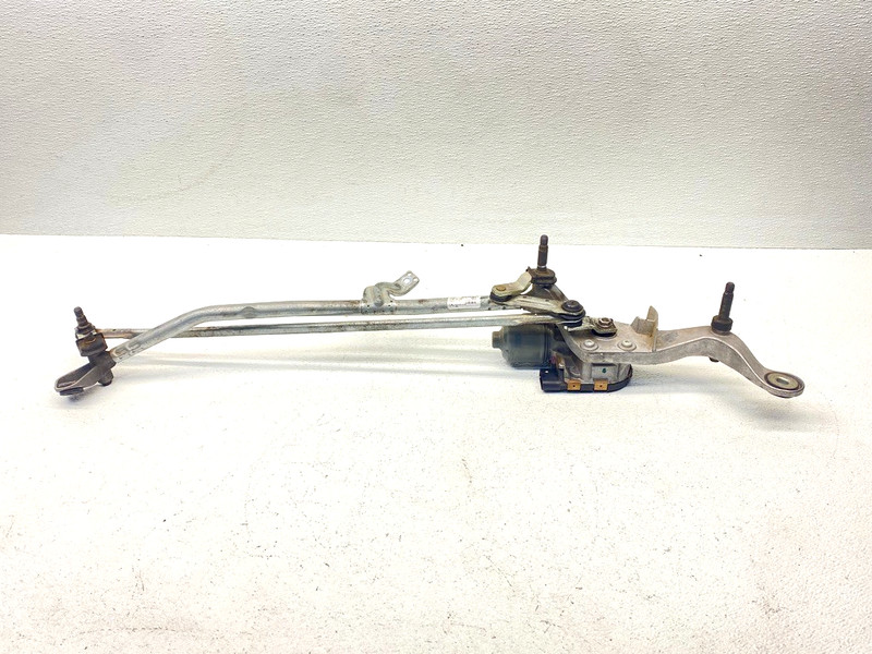 15-18 MERCEDES C300 W205 FRONT WINDSHIELD WIPER TRANSMISSION LINKAGE OEM A0.49