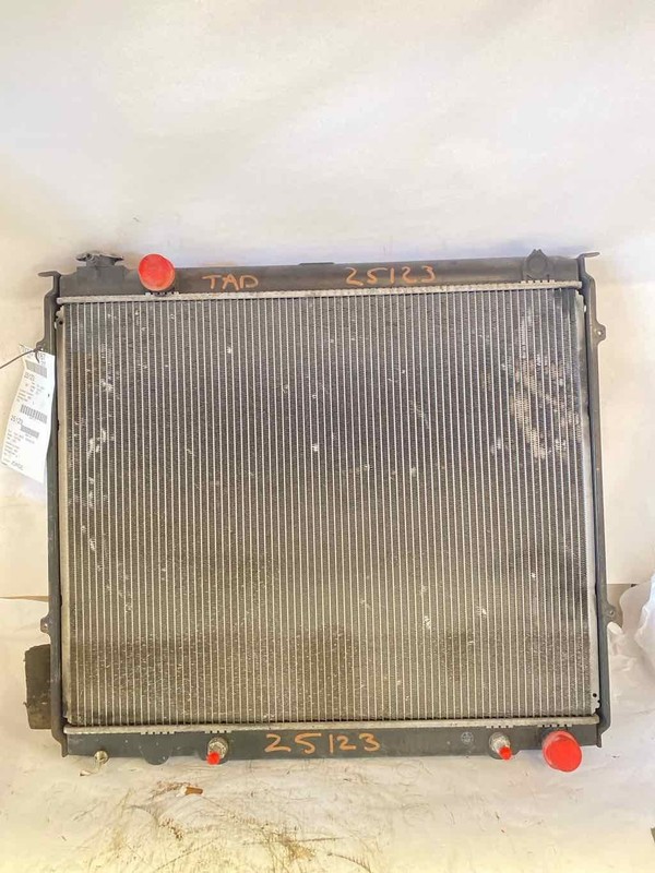 Radiator TOYOTA TUNDRA 00 01 02 03 04