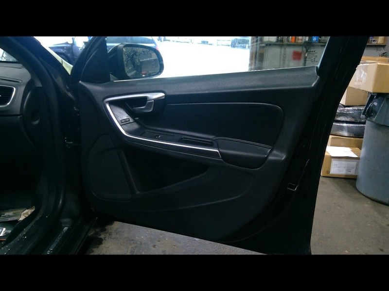 2013 S60 Passenger Right Front Door Trim Panel 1594247