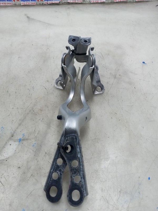 22 TOYOTA PRIUS L HOOD HINGE PAIR SLV-1F7