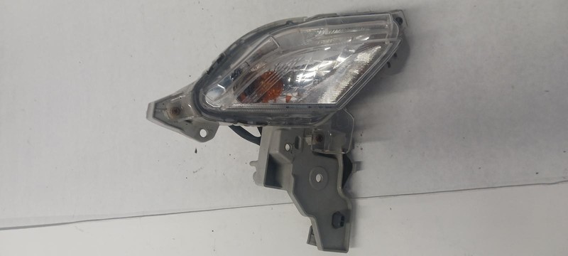 16-'22 MAZDA CX-3 Right passenger turn signal OEM Grade A!