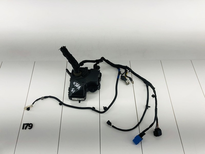 14-17 HYUNDAI VELOSTER ENGINE COMPARTMENT FUSE & RELAY BOX W/ WIRE OEM
