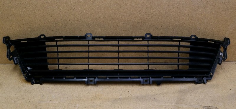 2013 - 2016 Lexus ES350 Front Bumper Lower Grille OEM *
