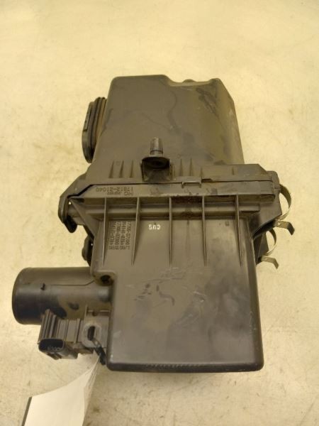 16-19 TOYOTA PRIUS TWO/ECO 1.8L AIR CLEANER BOX