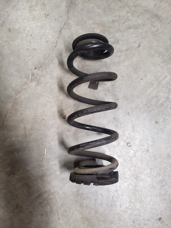 Rear Coil Spring 2019 Chevrolet Equinox 23463154 2018 2020 2021 2022 2023