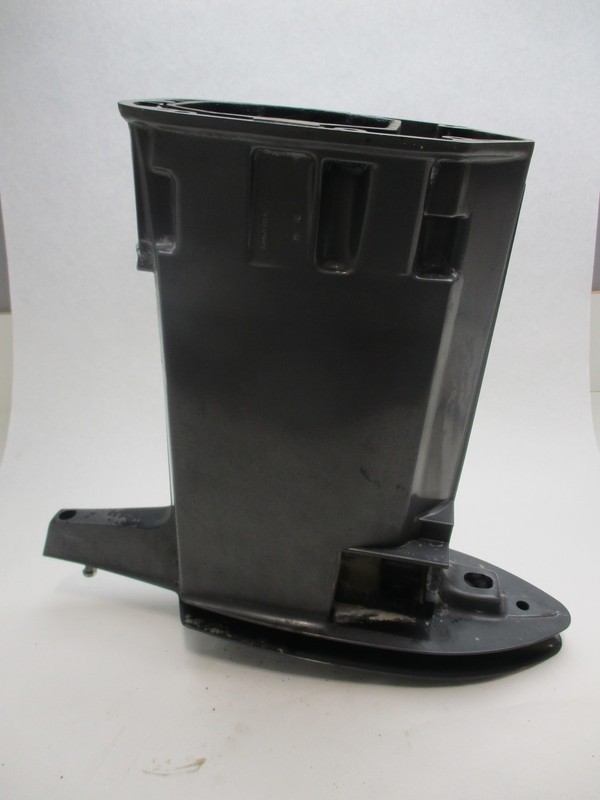 1590-8343A11 Mercury V6 Outboard Midsection Drive Shaft Exhaust Housing