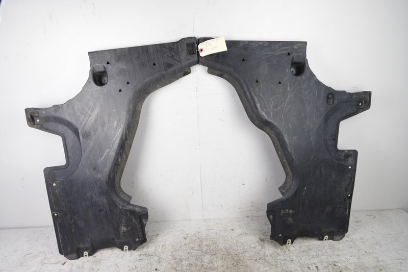 2017 - 2020 BMW 530I REAR LEFT & RIGHT UNDER BODY SPLASH GUARD FLOOR COVER OEM