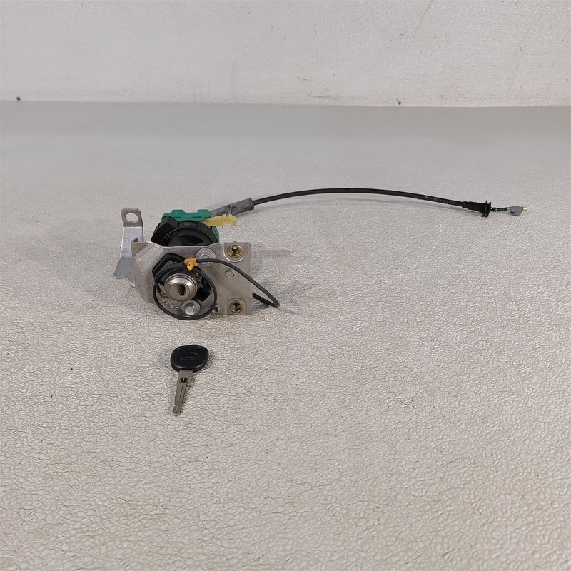97-04 Corvette C5 Ignition Start On Off Switch With Key Aa7496