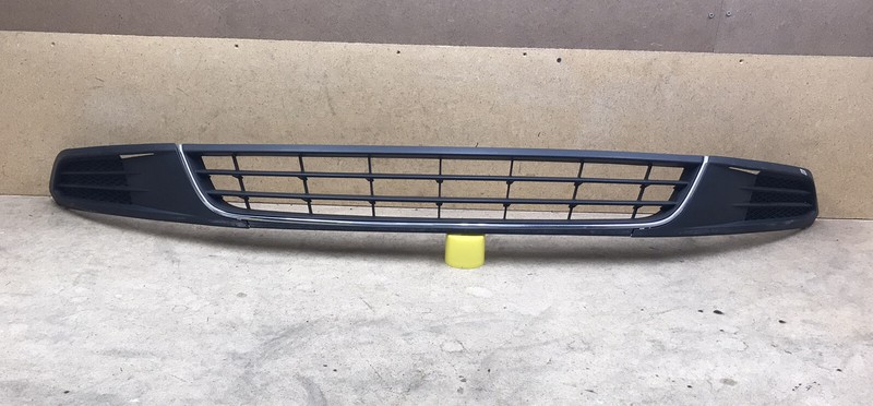 2011 2012 2013 2014 Volkswagen Jetta Sedan Front Bumper Lower Grille Set OEM
