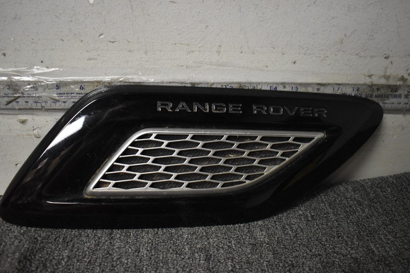 LAND ROVER L494 SPORT HOOD GRILLE COVER RIGHT SIDE FACTORY OEM