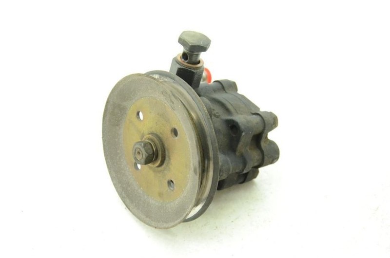 1985-1986 Nissan 300ZX Z31 2+2 Power Steering Pump Assembly