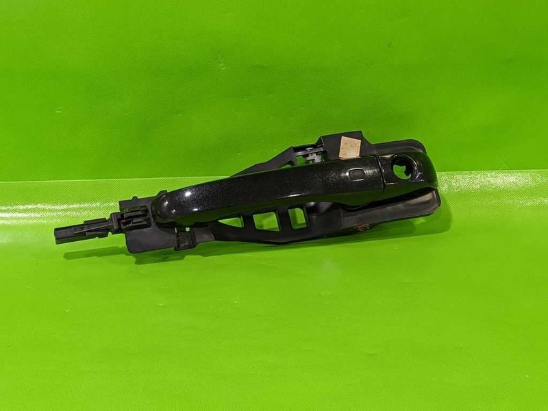 11-20 GRAND CHEROKEE DRIVER LEFT FRONT EXTERIOR DOOR HANDLE W/KEYLESS4370-55