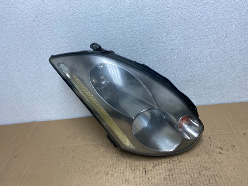 2003 - 2005 Infiniti G35 Coupe Headlight Right Passenger OEM Xenon HID AC4032 DW