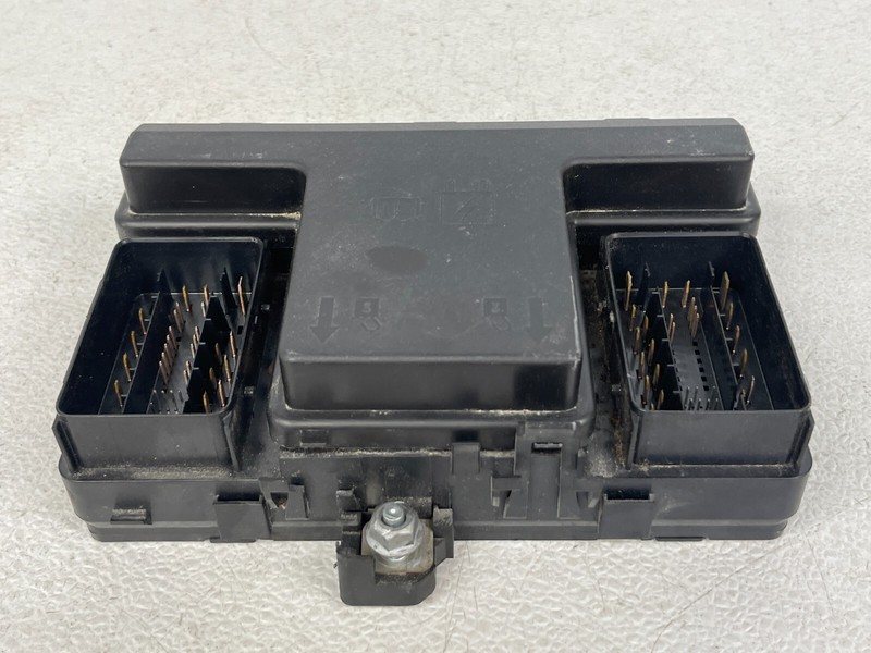 ⭐2016-2018 LINCOLN MKX FUSE BOX RELAY MODULE Q2QT14A067BD OEM LOT2364