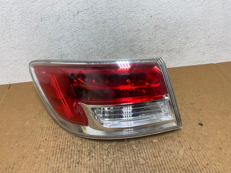 2007 - 2009 Mazda CX-9 Tail Light Left Driver LH Side OEM AE2825 LK