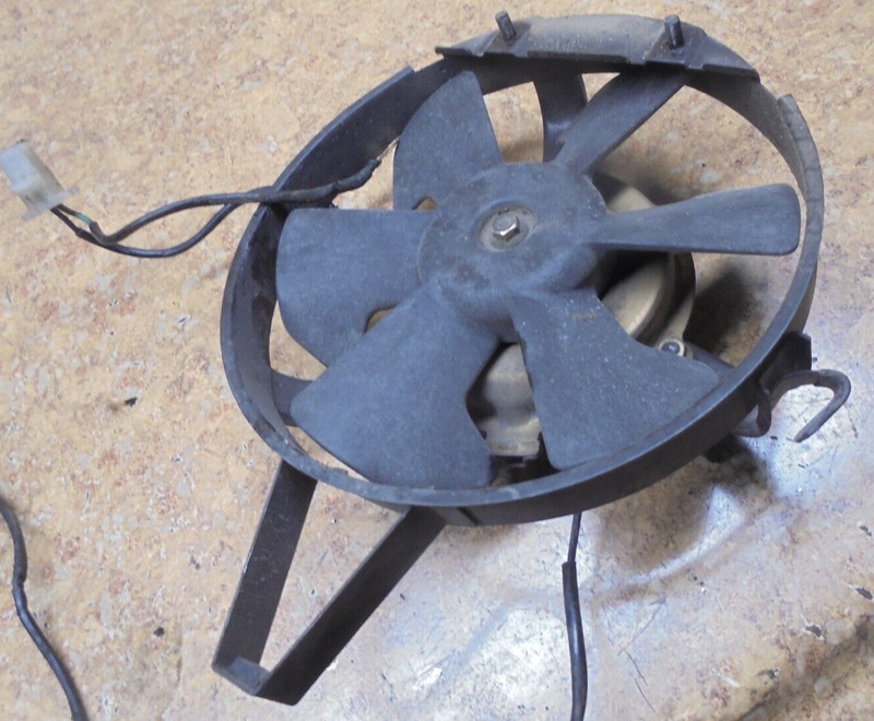 1991 Honda CBR600 CBR 600 CBR600F2 Coolant Engine Cooling Fan Motor 91