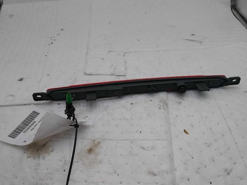 Used Center High Mount Stop Light fits: 2019 Honda RidgelineGrade A