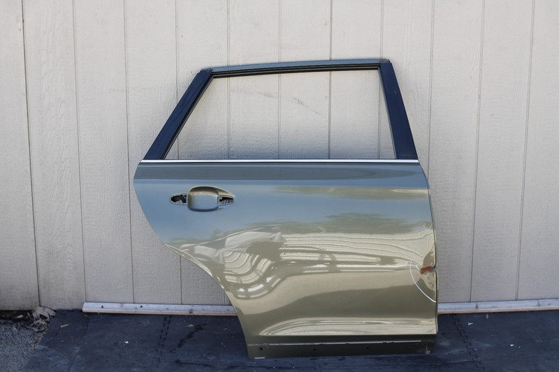 2015-2019 Subaru Outback Rear Right Passenger Side Door Shell Oem