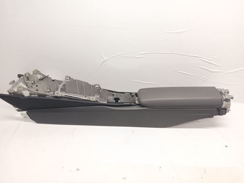 12-16 Porsche 911 991 Center Console Arm Rest Cover Lid Black 99155311101PT7