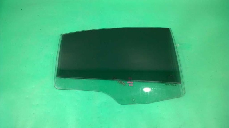 07 08 09 AURA XR PASSENGER RIGHT REAR WINDOW DOOR GLASS OEM 3354-28